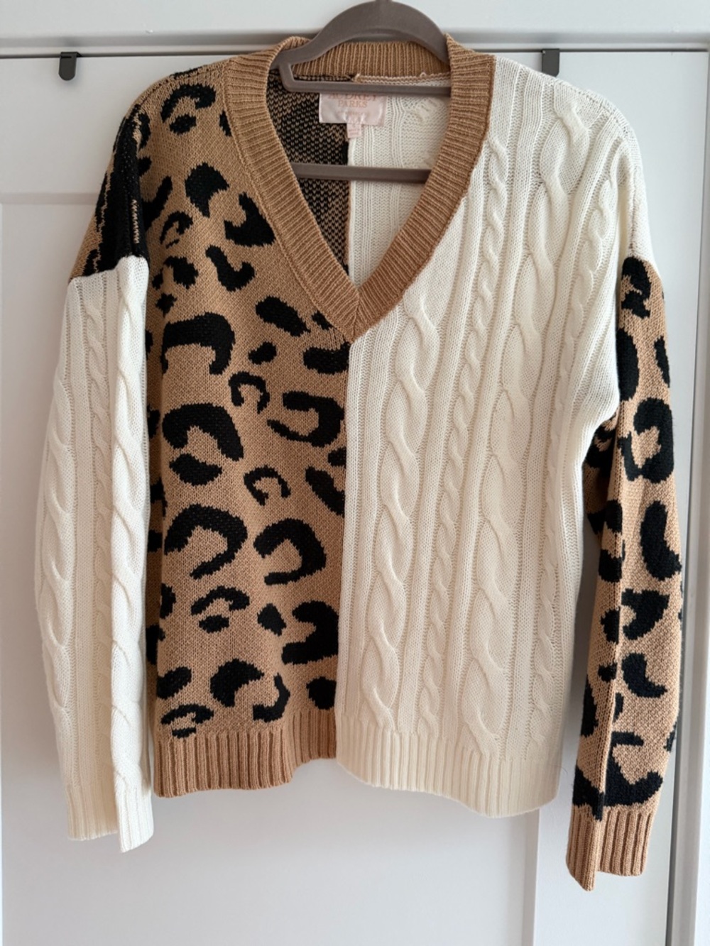 V-Neck Cable & Leopard Print Colorblock Sweater - Camel & Cream